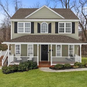 This picture has been altered to remove the snow.