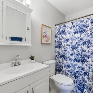 Photo #14 of 12 Nags Head, Lynchburg, VA