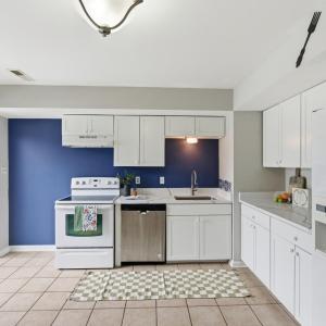 Photo #3 of 12 Nags Head, Lynchburg, VA