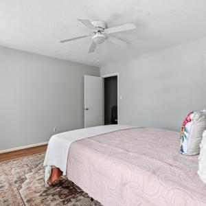 Photo #15 of 12 Nags Head, Lynchburg, VA