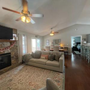 Photo #2 of 1745 Whitfield Drive, Bedford, VA 0.7 acres