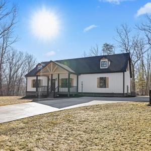 Photo #7 of 200 Saunders Point Road, Huddleston, VA 0.5 acres