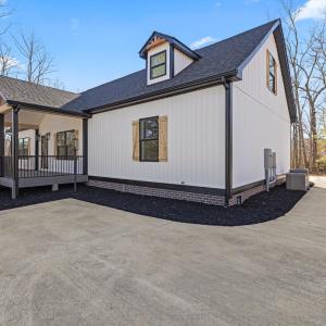 Photo #8 of 200 Saunders Point Road, Huddleston, VA 0.5 acres