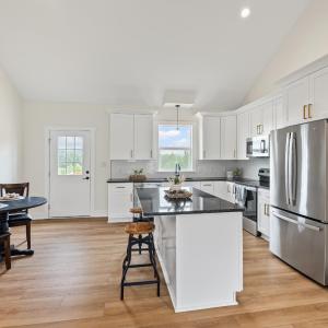 Photo #6 of Hickory Cove Ln, Moneta, VA 0.9 acres