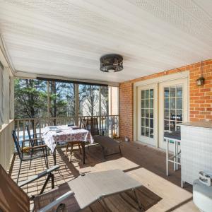 Screened In Porch off the Livingroom