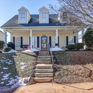 Photo #1 of 1040 Cranberry Ct, Moneta, VA 0.1 acres