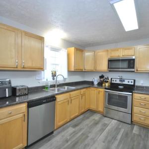 Photo #12 of 215 Deerwood Drive, Lynchburg, VA 0.4 acres