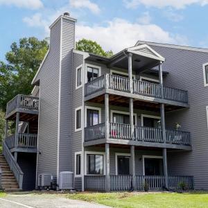 Photo #4 of 1102 Twin Springs Court, Forest, VA