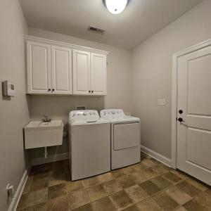 Photo #18 of 220 Meridian Street, Lynchburg, VA