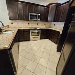 Photo #9 of 220 Meridian Street, Lynchburg, VA