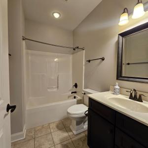 Photo #8 of 220 Meridian Street, Lynchburg, VA