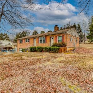 Photo #4 of 7143 Gladys Road, Altavista, VA 0.8 acres