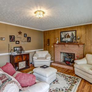 Photo #10 of 7143 Gladys Road, Altavista, VA 0.8 acres