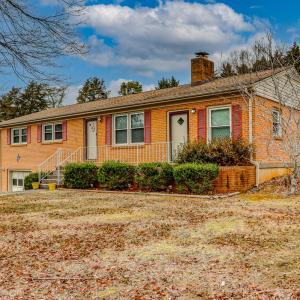 Photo #5 of 7143 Gladys Road, Altavista, VA 0.8 acres