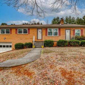 Photo #3 of 7143 Gladys Road, Altavista, VA 0.8 acres