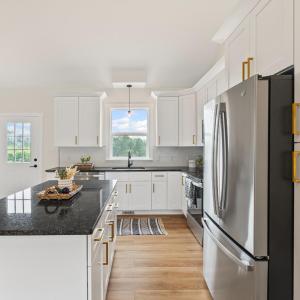 Photo #11 of 1789 Hickory Cove Ln, Moneta, VA 0.9 acres