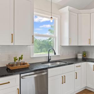 Photo #10 of 1789 Hickory Cove Ln, Moneta, VA 0.9 acres