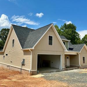 Photo #2 of 16 Somerset Drive, Appomattox, VA 1.7 acres