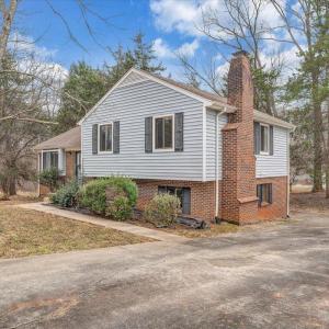 Photo #2 of 307 Forest Dale Drive, Forest, VA 21,760.0 acres