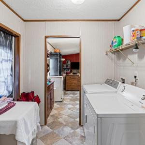 Photo #10 of 105 Whisperridge Court, Moneta, VA 2.8 acres