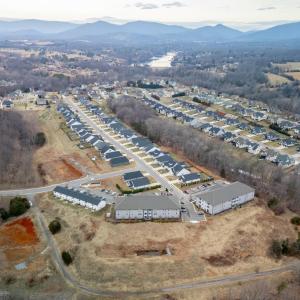 Photo #45 of 1301 Stoney Ridge Blvd #208, Forest, VA