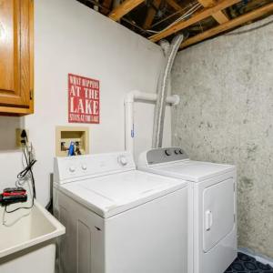 Photo #39 of 1085 Azalea Drive, Moneta, VA 0.4 acres