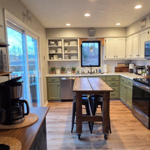 Photo #11 of 1085 Azalea Drive, Moneta, VA 0.4 acres