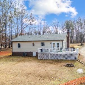 Photo #36 of 3105 Horseshoe Road, Appomattox, VA 1.1 acres