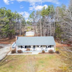 Photo #3 of 3105 Horseshoe Road, Appomattox, VA 1.1 acres