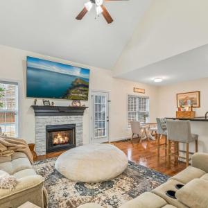 Photo #4 of 217 Sunset Ridge Drive, Concord, VA 1.0 acres