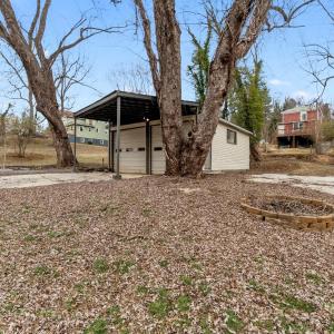 Photo #39 of 816 Spring Street, Lynchburg, VA 0.5 acres