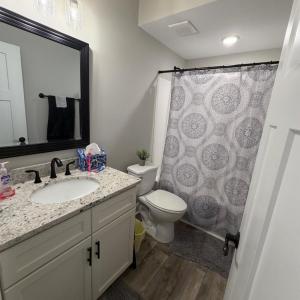 Downstairs Full bathroom