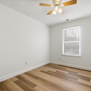 Photo #11 of 442 King St, Bedford, VA 0.1 acres