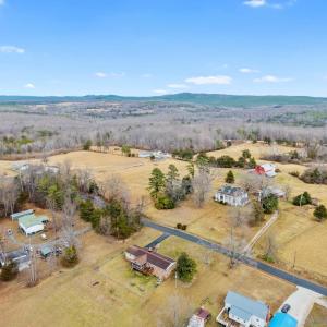 Photo #39 of 3189 Wildway Road, Appomattox, VA 1.7 acres