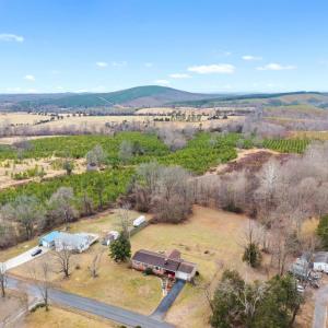 Photo #41 of 3189 Wildway Road, Appomattox, VA 1.7 acres