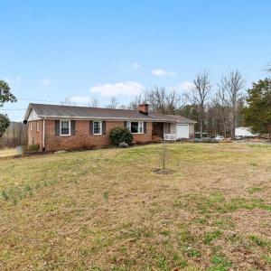 Photo #28 of 3189 Wildway Road, Appomattox, VA 1.7 acres