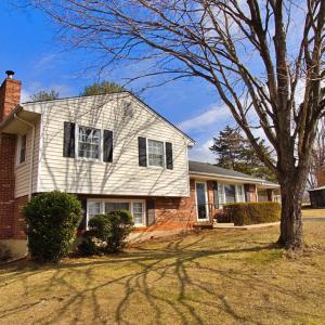 Photo #2 of 400 Woodway Drive, Lynchburg, VA 0.4 acres