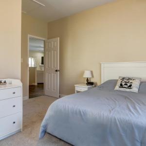 Photo #23 of 1052 8th Fairway Lane, Huddleston, VA 0.3 acres