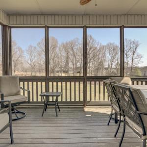 Photo #7 of 1052 8th Fairway Lane, Huddleston, VA 0.3 acres