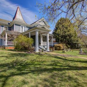 Photo #5 of 401 King Street, Keysville, VA 0.4 acres