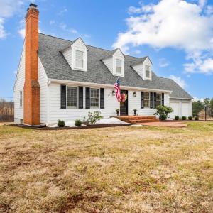 Photo #7 of 1726 Three Otters Road, Bedford, VA 1.0 acres
