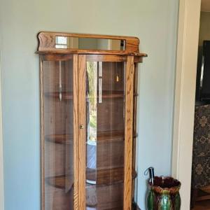 Entrance Foyer to living room