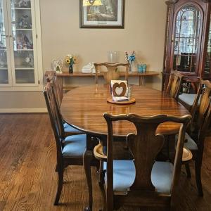 Formal dining room