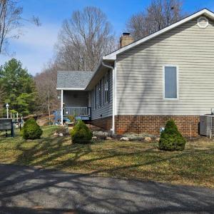 Photo #6 of 103 Glenn Haven Terrace, Goode, VA 10.9 acres