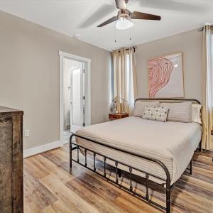 Photo #36 of 1245 Graves Harbor Trail, Huddleston, VA