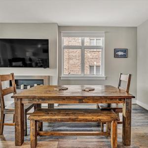 Photo #19 of 1245 Graves Harbor Trail, Huddleston, VA