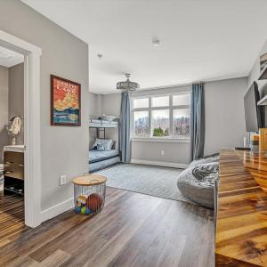 Photo #11 of 1245 Graves Harbor Trail, Huddleston, VA