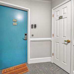 Photo #8 of 1245 Graves Harbor Trail, Huddleston, VA