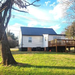 Photo #2 of 707 12th Street, Altavista, VA 0.2 acres
