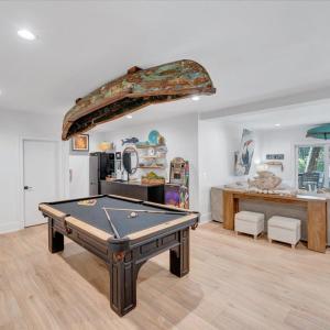 Terrace Level Fully Furnished Great Room!